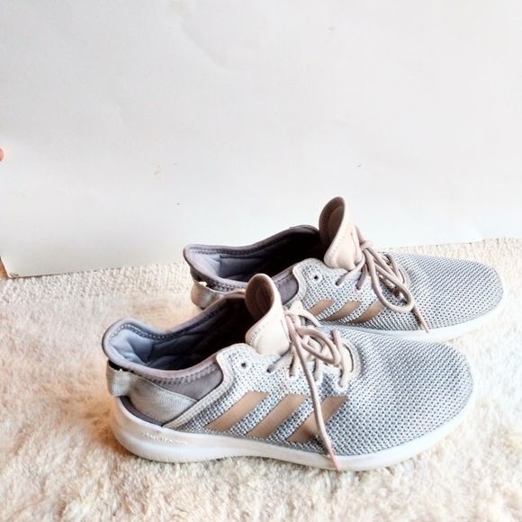 Adidas  Women's CF QT Flex Running Shoes Gray Size 7 - Picture 3 of 7